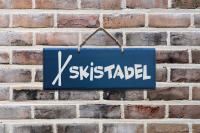 Schild - Skistadel